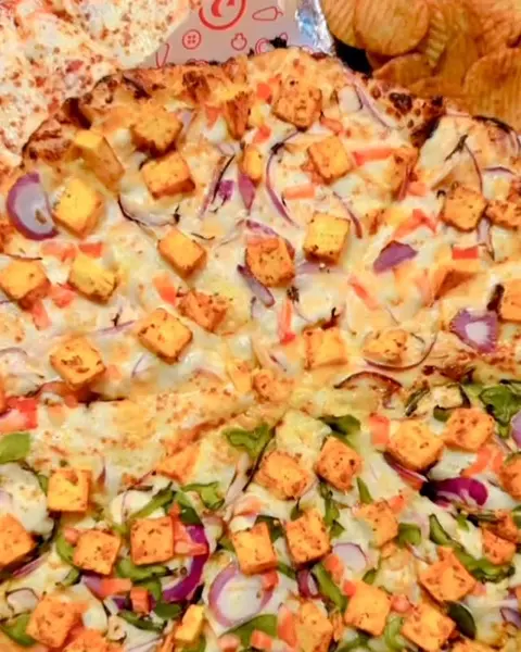 Instagram post by @anubhutidongre for Curry Pizza House